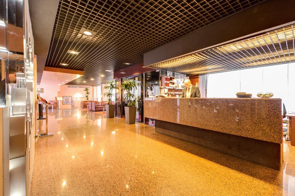 Hotel Galileo Милано Екстериор снимка