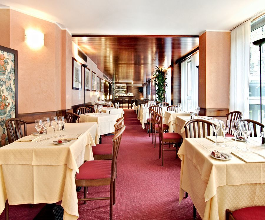 Hotel Galileo Милано Екстериор снимка
