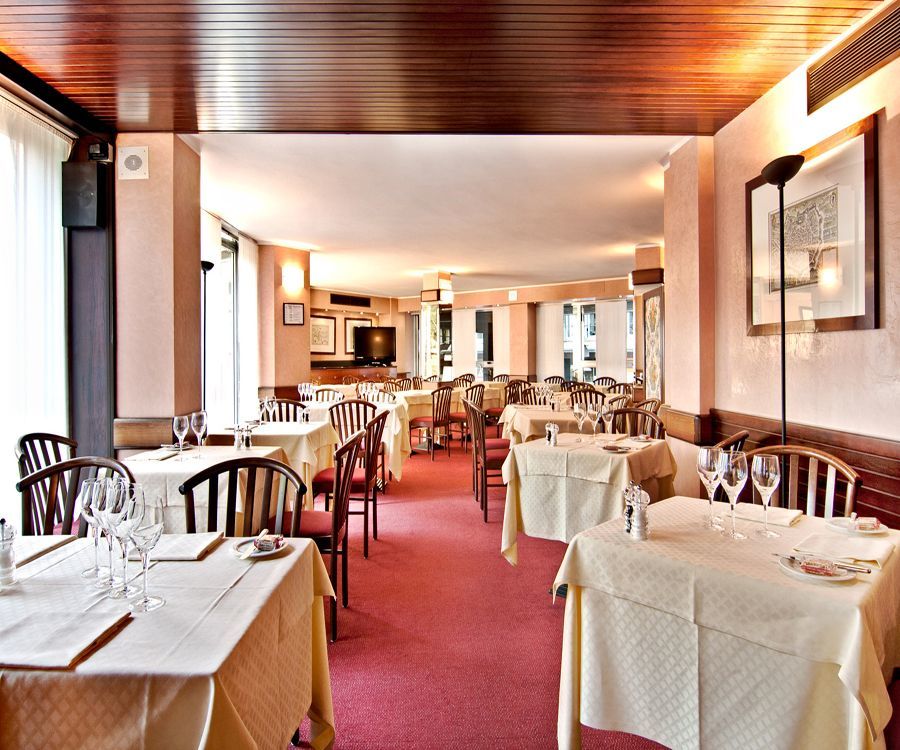 Hotel Galileo Милано Екстериор снимка