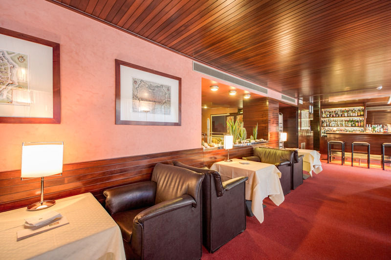 Hotel Galileo Милано Екстериор снимка